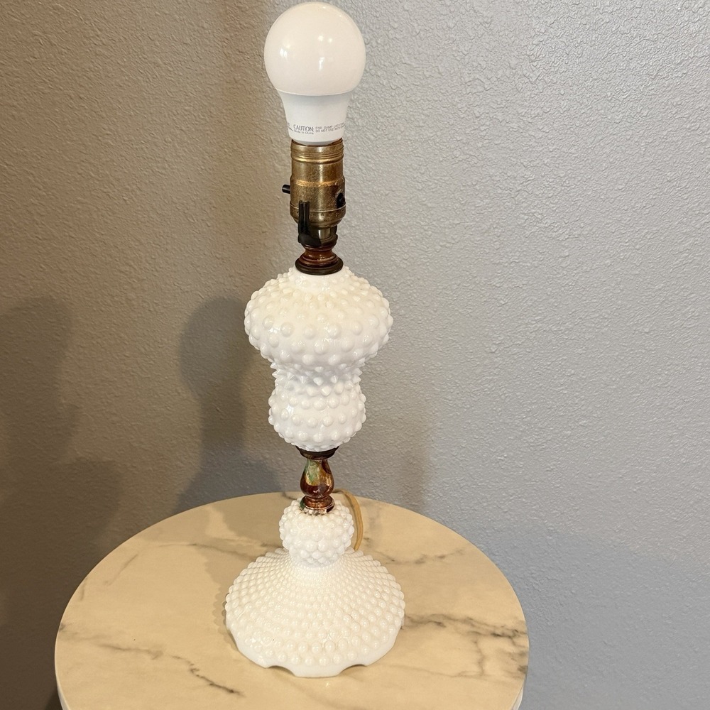 VTG Milk Glass Hobnail Table Lamp 15" Cottagecore Grandmillennial Boudoir Light